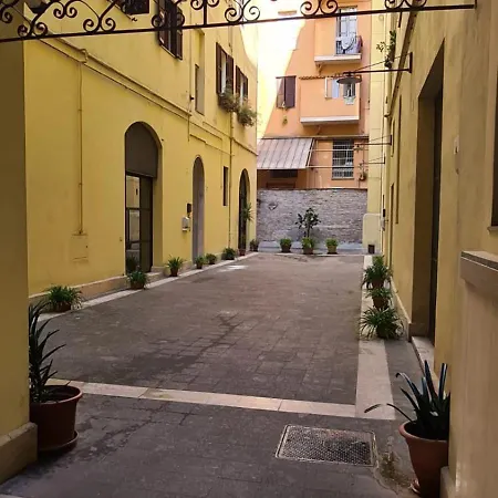 Domus Merulana Bed And Breakfast-2